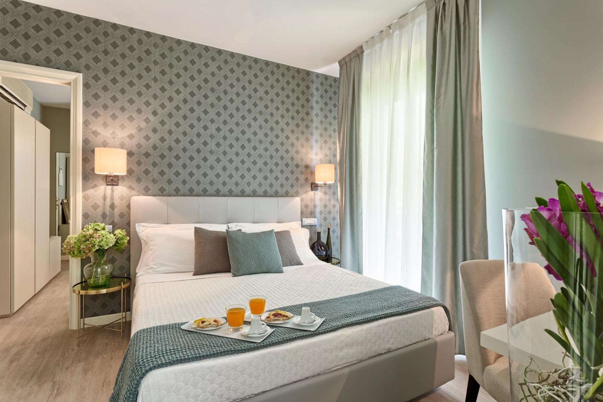 Hotel Lady Mary มิลาโน แมริตทิมา ภายนอก รูปภาพ
